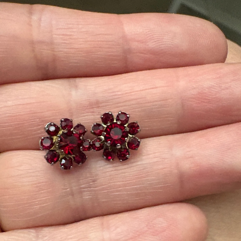 Red Floral Crystal Stud Earrings - Women Jewelry